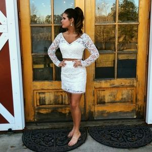 Sherry Hill size 6 white 2 piece formal dress